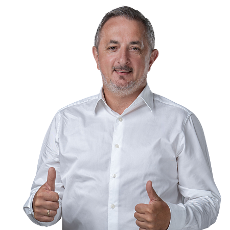 Mariusz (5).png